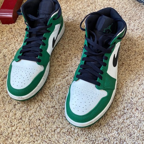 Air Jordan 1’s MID Pine Green